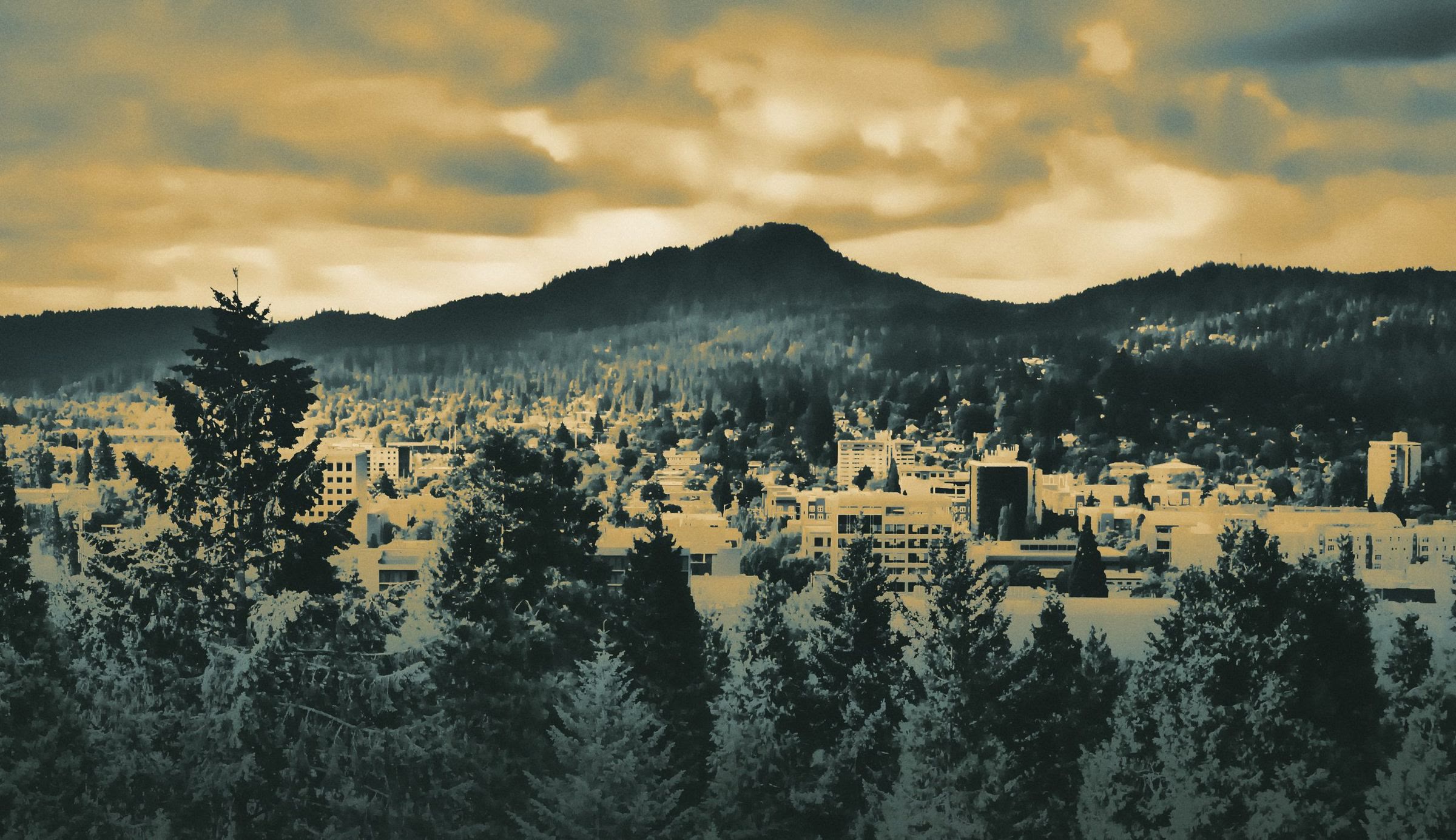 Spencer Butte rising above Eugene, Oregon, seen from Skinner Butte